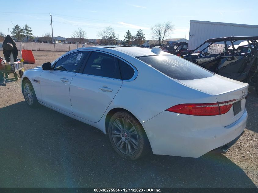 2017 Jaguar Xf 35T Premium VIN: SAJBD4BV0HCY38618 Lot: 38275534