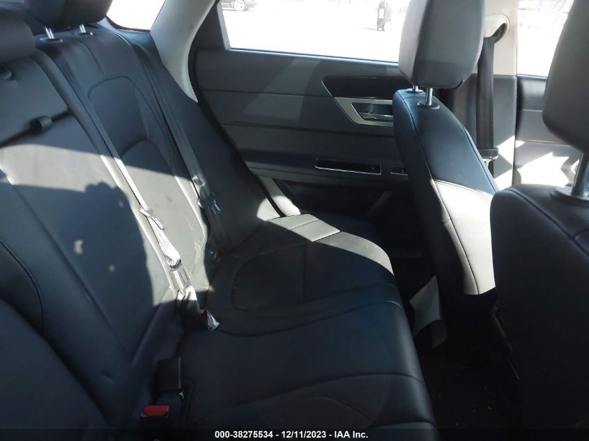 2017 Jaguar Xf 35T Premium VIN: SAJBD4BV0HCY38618 Lot: 38275534