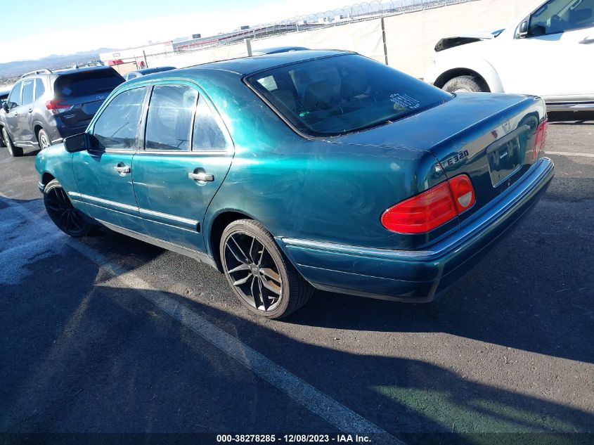 1998 Mercedes-Benz E-Class Base A5 VIN: WDBJF65F9WA677150 Lot: 38278285