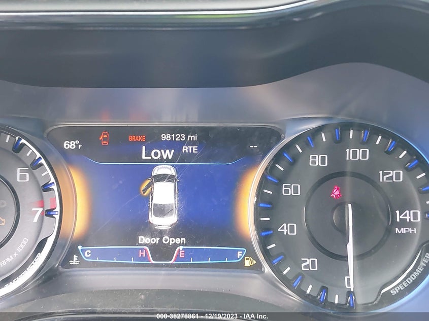 2015 Chrysler 200 S VIN: 1C3CCCBG9FN585791 Lot: 38278861