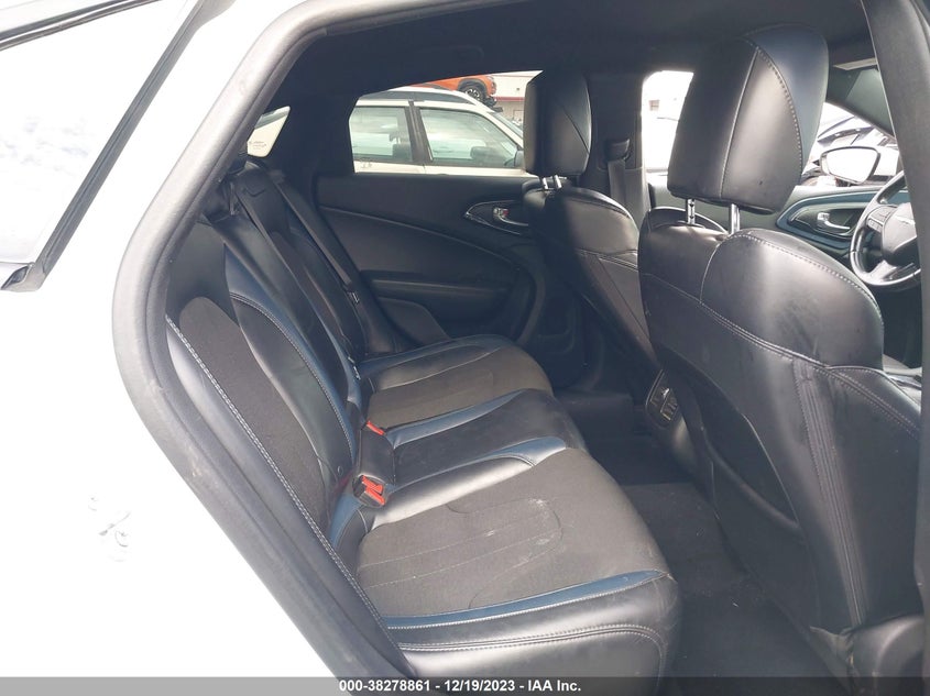 2015 Chrysler 200 S VIN: 1C3CCCBG9FN585791 Lot: 38278861