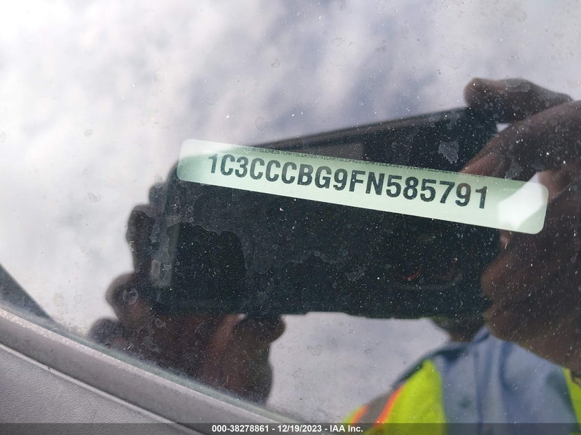 2015 Chrysler 200 S VIN: 1C3CCCBG9FN585791 Lot: 38278861