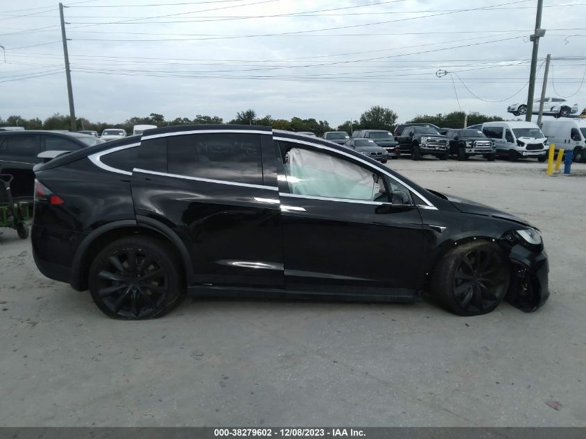 2020 Tesla Model X VIN: 5YJXCBE29LF300413 Lot: 38279602