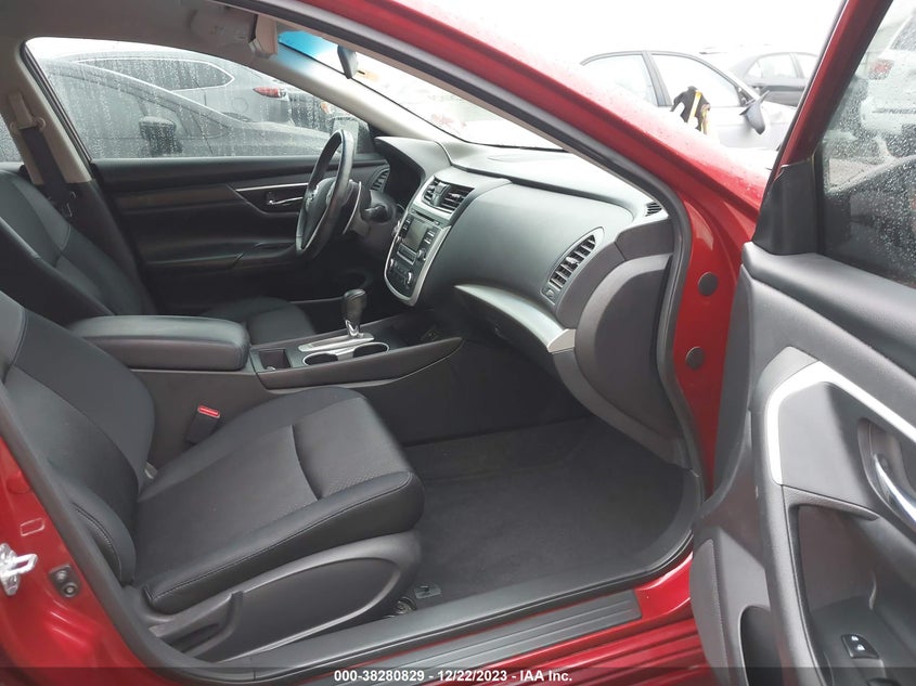 2016 NISSAN ALTIMA VIN: 1N4AL3AP7GC229010