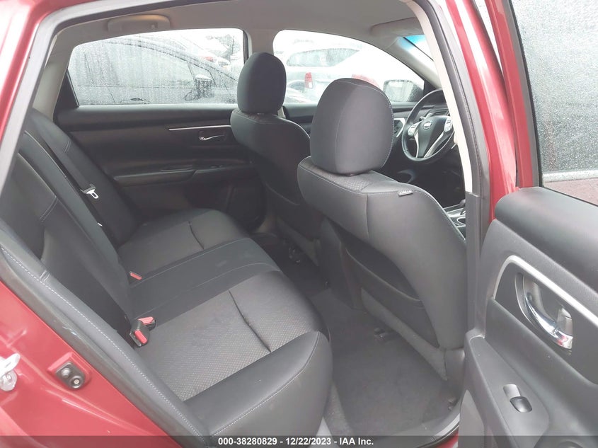 2016 NISSAN ALTIMA VIN: 1N4AL3AP7GC229010