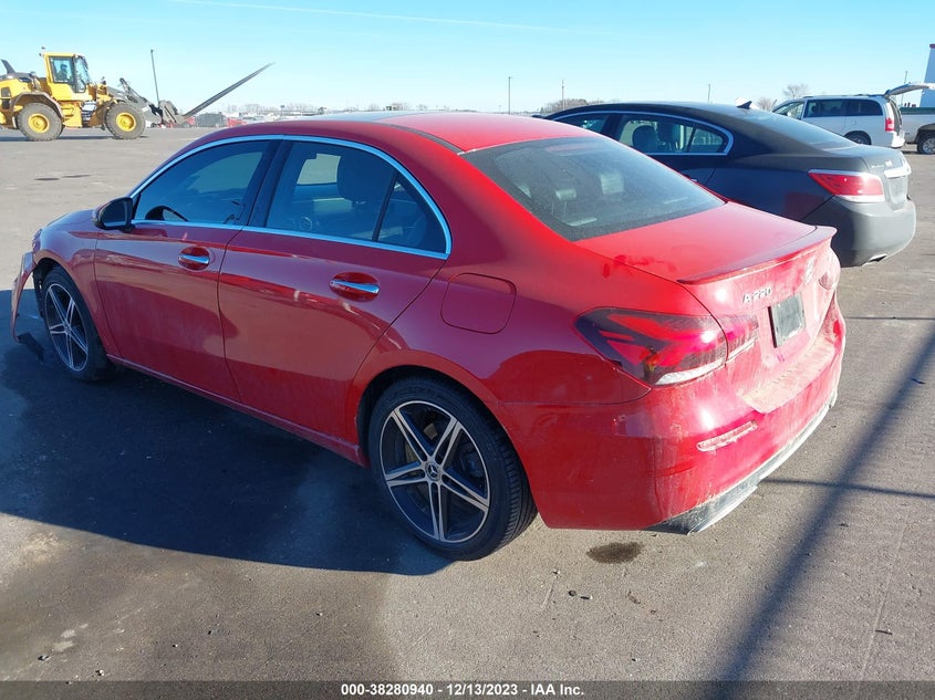 2019 Mercedes-Benz A-Class A 220 VIN: WDD3G4FB7KW020275 Lot: 38280940