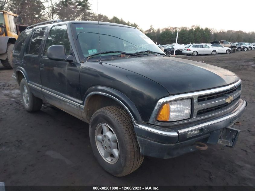 1995 Chevrolet Blazer VIN: 1GNDT13W6S2238402 Lot: 38281898