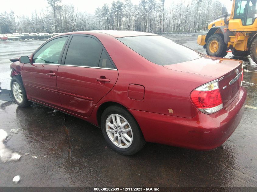 2005 Toyota Camry Le VIN: 4T1BE32K55U038426 Lot: 38282639