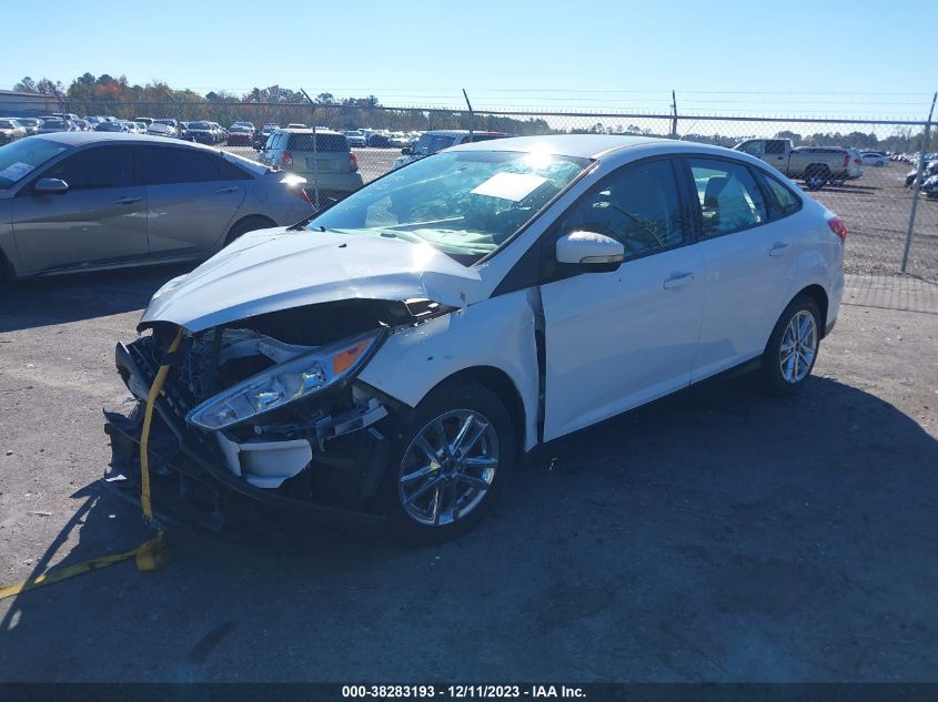 1FADP3F2XHL274975 2017 Ford Focus Se