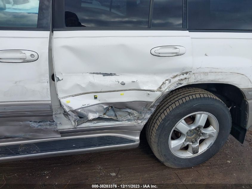 2004 Toyota Land Cruiser VIN: JTEHT05J942066662 Lot: 38283376