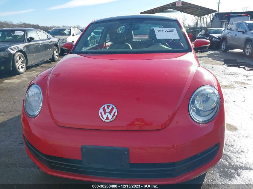 2013 Volkswagen Beetle 2.5L VIN: 3VWJP7AT4DM686299 Lot: 38283480