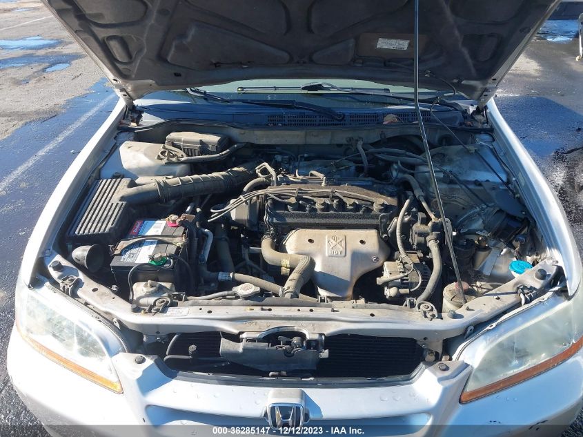 1HGCG5642WA226013 1998 Honda Accord Lx