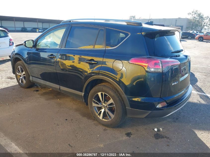 JTMRFREVXJJ239646 2018 Toyota Rav4 Xle