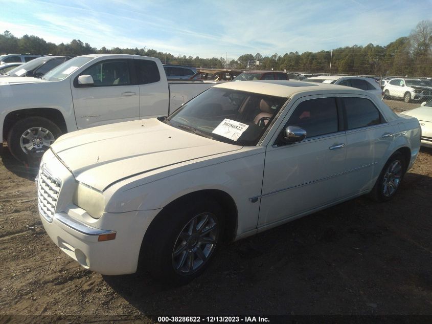 2006 Chrysler 300 C VIN: 2C3KA63H36H220512 Lot: 38286822