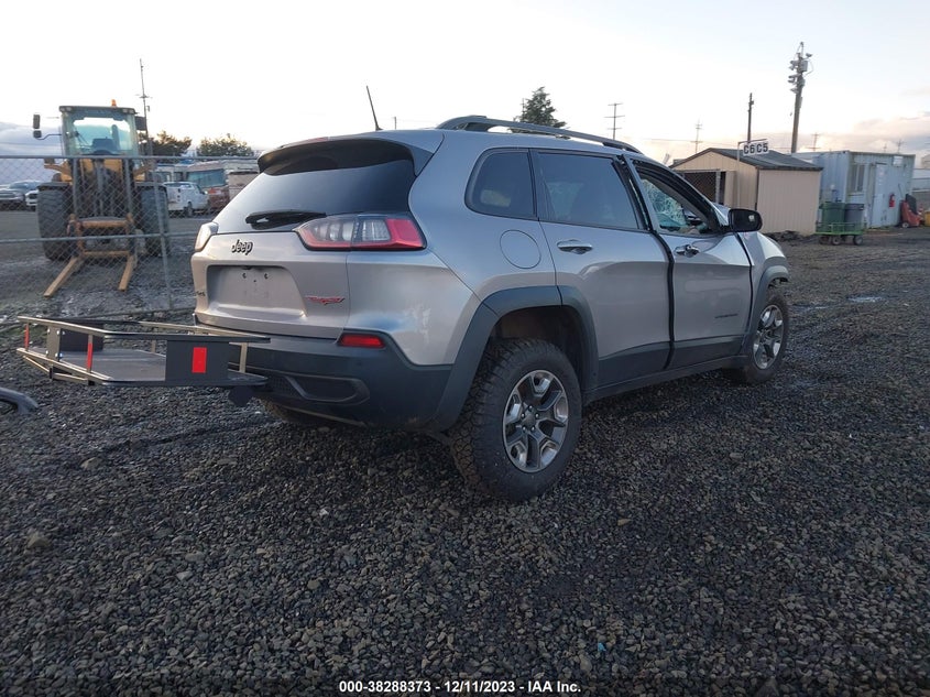 1C4PJMBX0KD217914 2019 JEEP CHEROKEE photo no. 4