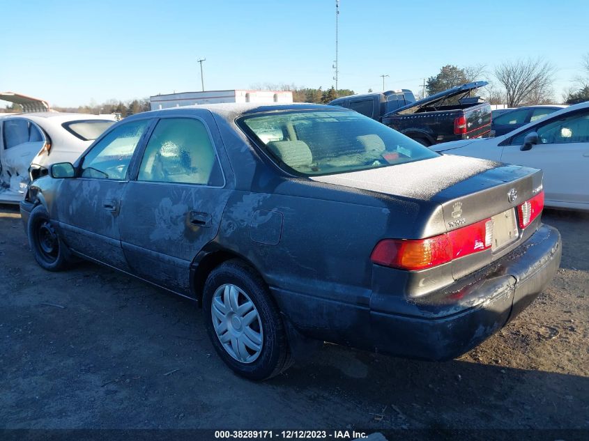 2000 Toyota Camry Le VIN: 4T1BG28K7YU937501 Lot: 38289171