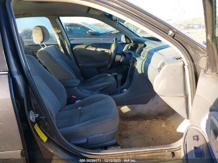 2000 Toyota Camry Le VIN: 4T1BG28K7YU937501 Lot: 38289171