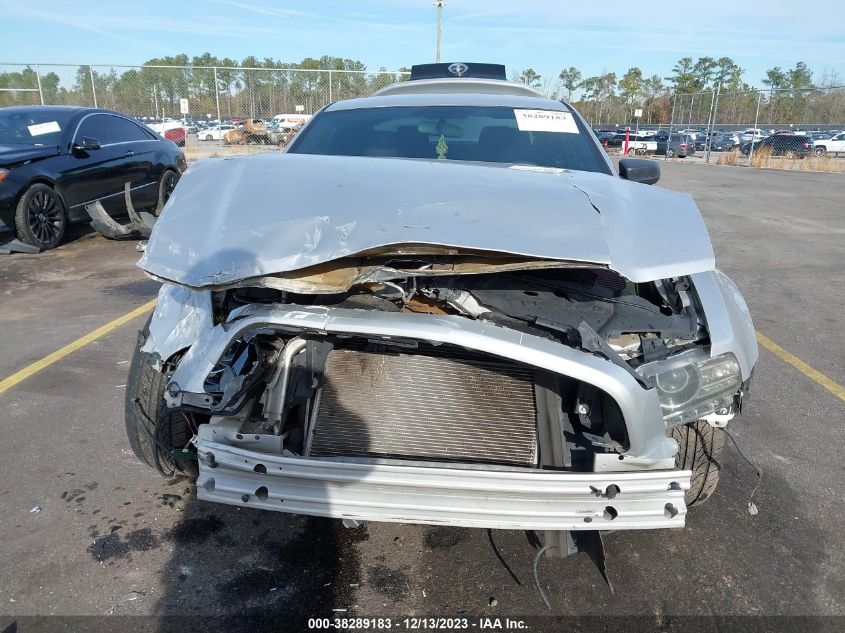 1ZVBP8AM0D5208695 2013 Ford Mustang V6