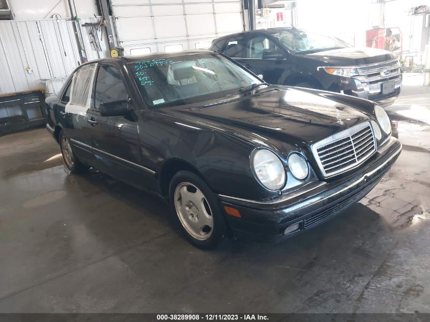 1998 Mercedes-Benz E 430 VIN: WDBJF70F2WA633410 Lot: 38289908