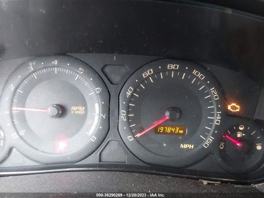 2004 Cadillac Srx Standard VIN: 1GYEE637640168261 Lot: 38290269