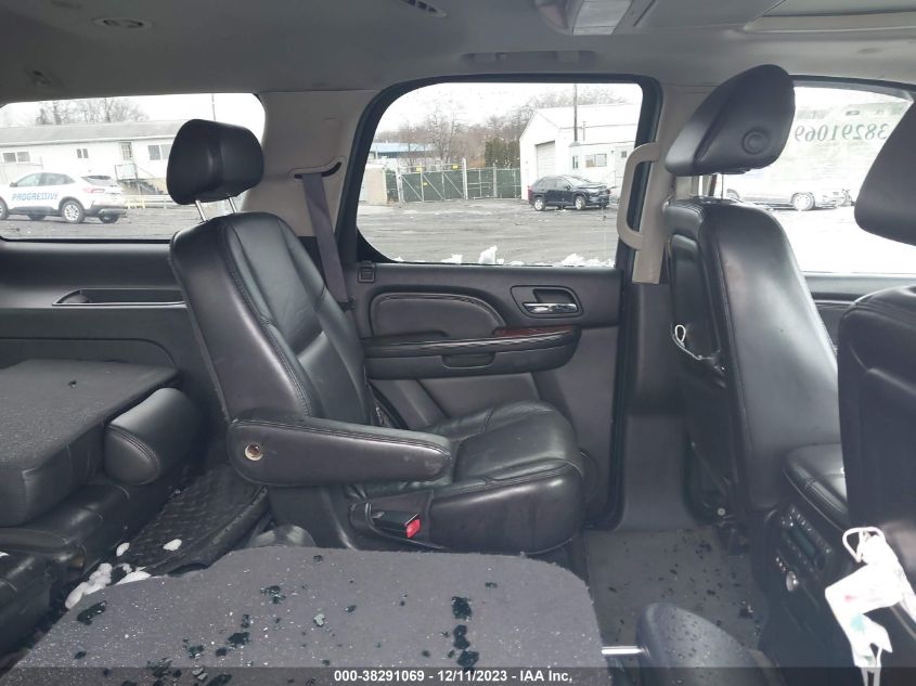 2007 Cadillac Escalade Luxury VIN: 1GYFK63837R275175 Lot: 38291069