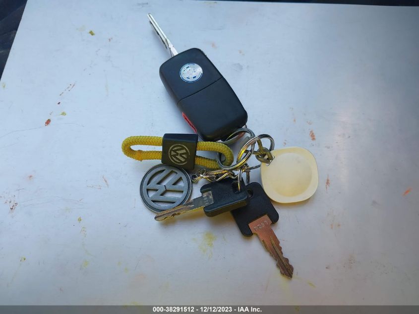 2004 Volkswagen Touareg V8 VIN: WVGEM67L74D028501 Lot: 38291512