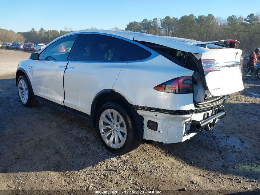 2016 Tesla Model X 60D/70D/75D/90D/P100D VIN: 5YJXCBE24GF008836 Lot: 38294263