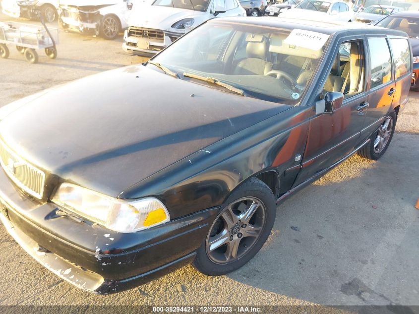 1999 Volvo V70 R VIN: YV1LV62D9X2575935 Lot: 38294421