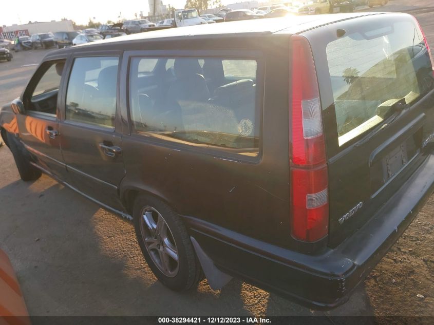 1999 Volvo V70 R VIN: YV1LV62D9X2575935 Lot: 38294421