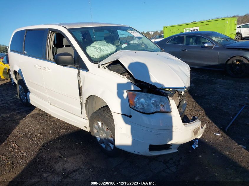 2010 Chrysler Town & Country Lx VIN: 2A4RR4DE8AR213631 Lot: 38296188