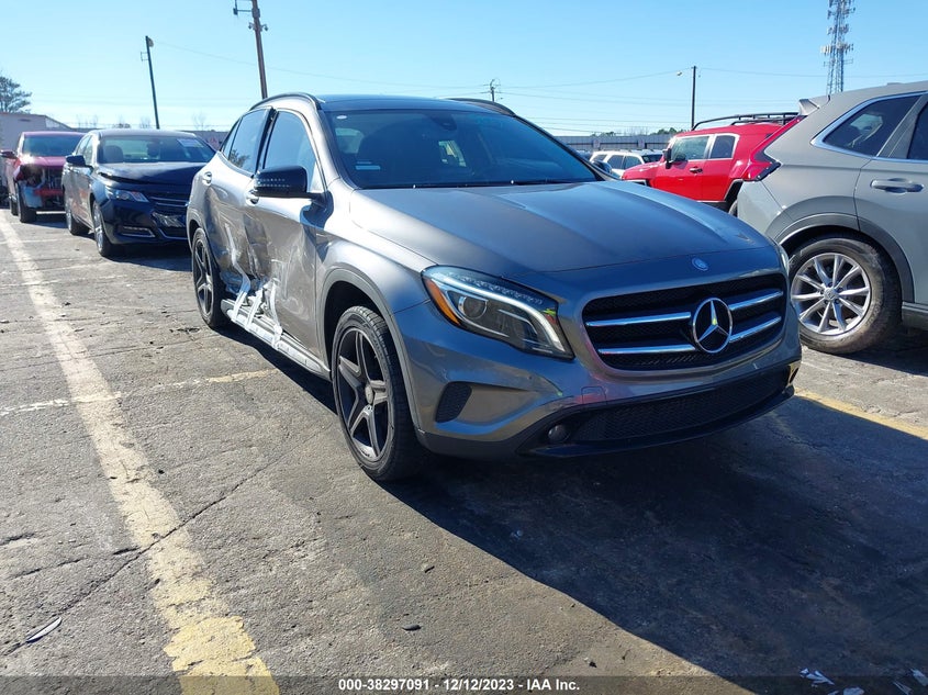 2017 MERCEDES-BENZ GLA 250 - WDCTG4EB3HJ282810