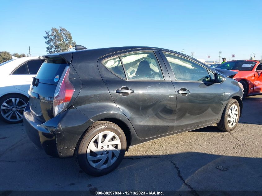 JTDKDTB32F1582935 2015 Toyota Prius C Three