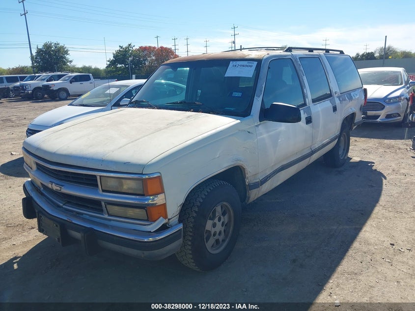 1994 Chevrolet Suburban C1500 VIN: 1GNEC16K8RJ327725 Lot: 38298000