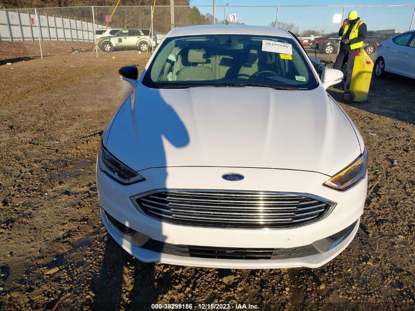 3FA6P0HD8JR117345 2018 Ford Fusion Se