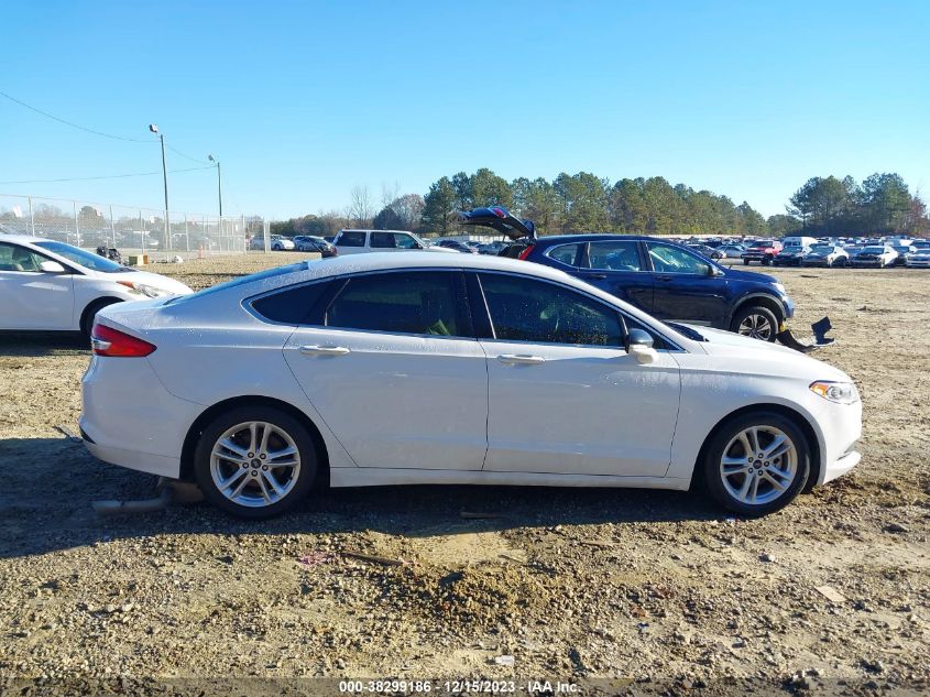 3FA6P0HD8JR117345 2018 Ford Fusion Se