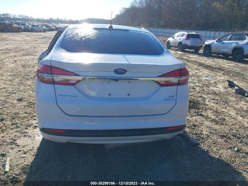 3FA6P0HD8JR117345 2018 Ford Fusion Se