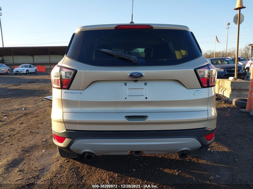 1FMCU0G92HUB99719 2017 Ford Escape Se