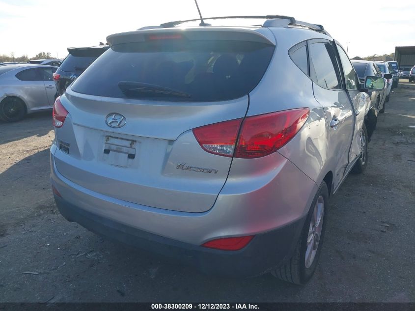 KM8JU3AC5DU640735 2013 Hyundai Tucson Gls