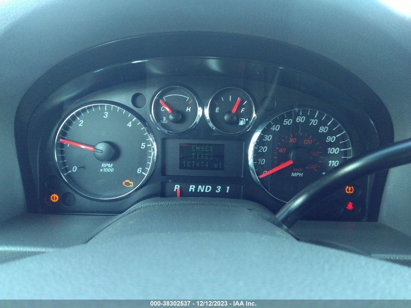 2004 Ford Freestar Limited VIN: 2FMDA58224BB23817 Lot: 38302537