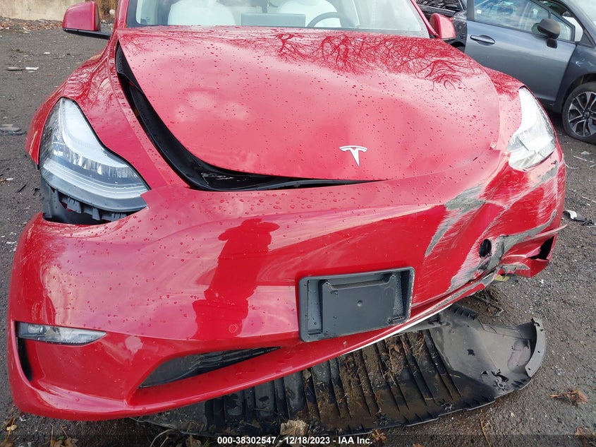 2022 TESLA MODEL Y VIN: 7SAYGAEE5NF312044
