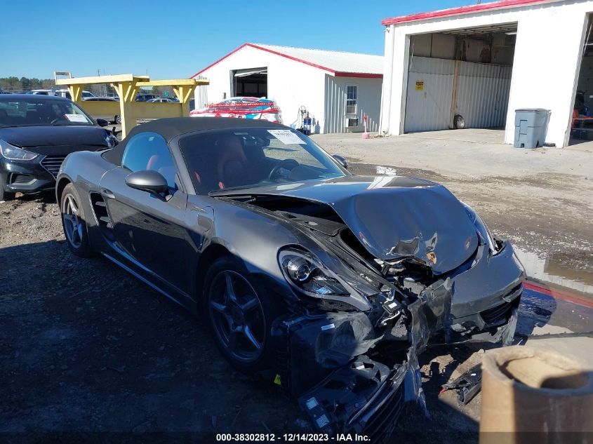 WP0CA2A82HS220704 2017 Porsche 718 Boxster