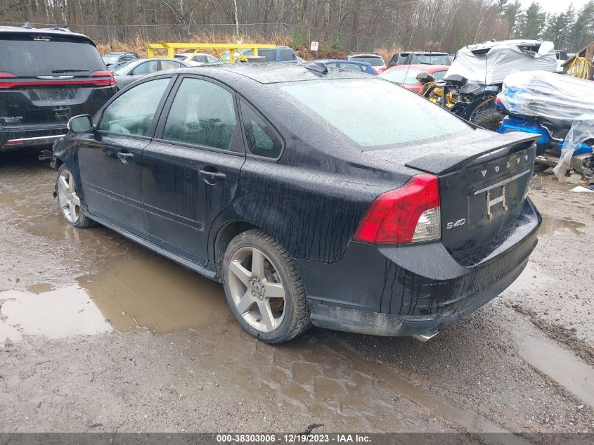 2010 Volvo S40 T5 R-Design VIN: YV1672MHXA2489380 Lot: 38303006