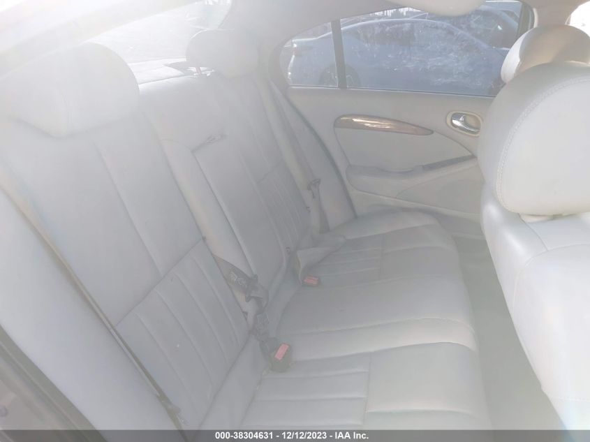 2003 Jaguar S-Type 4.2L V8 A6 VIN: SAJEA01U03HM71139 Lot: 38304631