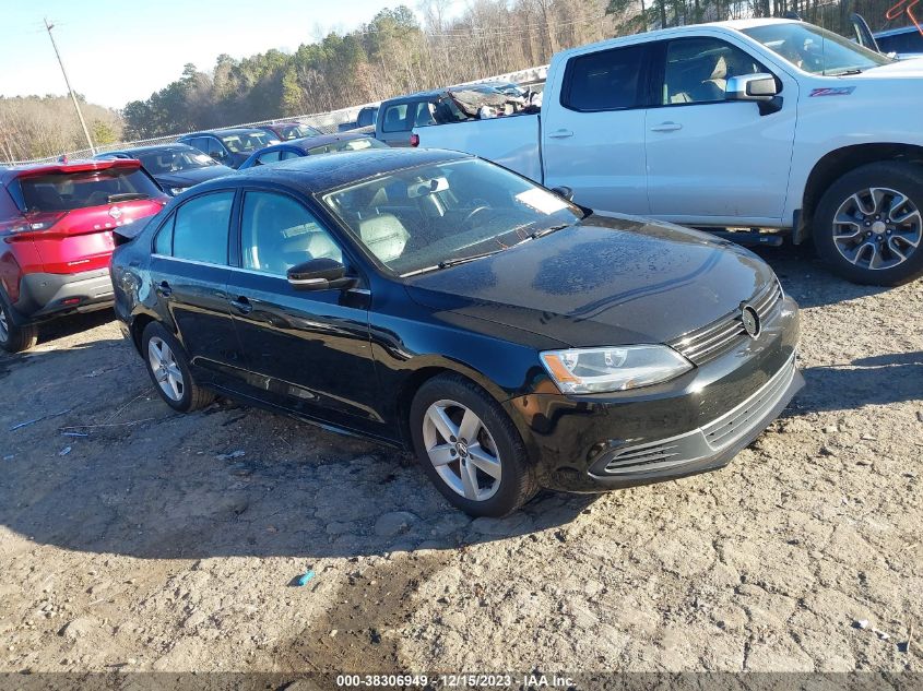 3VWLL7AJ7EM420828 2014 Volkswagen Jetta 2.0L Tdi