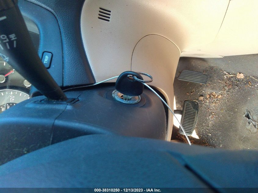 2007 Kia Rondo Lx V6 VIN: KNAFG526677097174 Lot: 38310250