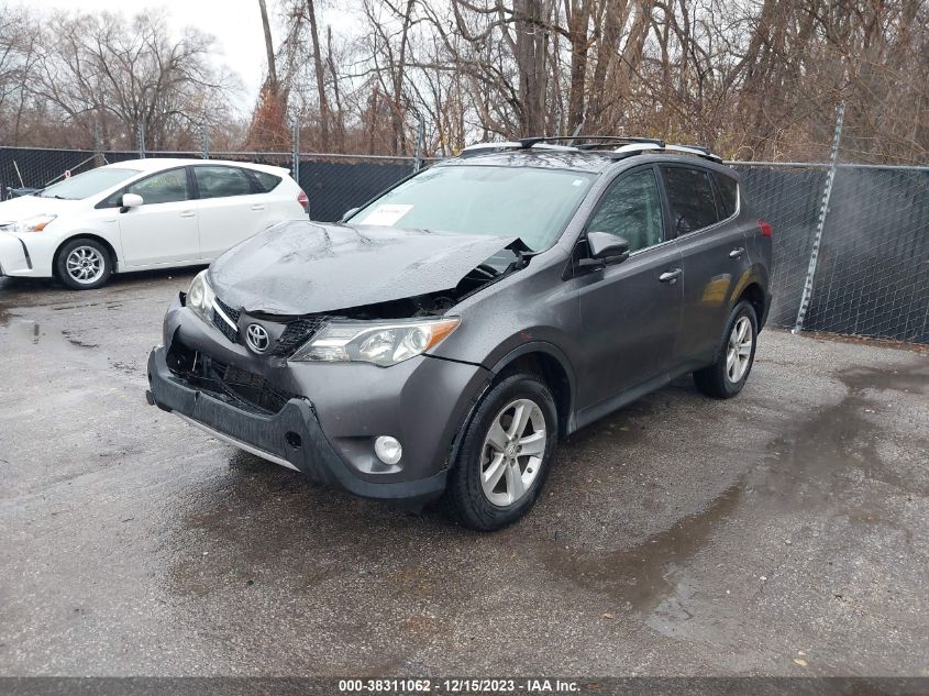 2T3RFREV6EW204240 2014 Toyota Rav4 Xle