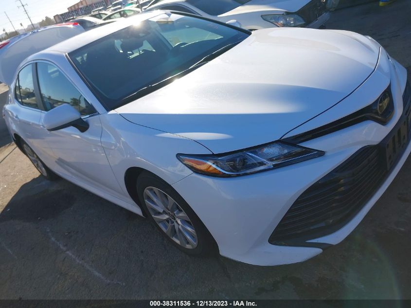 2020 Toyota Camry Le VIN: 4T1C11AK8LU995183 Lot: 38311536