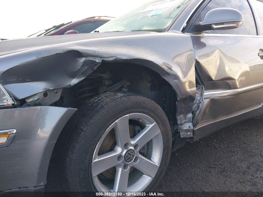 2004 Volkswagen Passat Glx VIN: WVWWH63B74E187006 Lot: 38312150