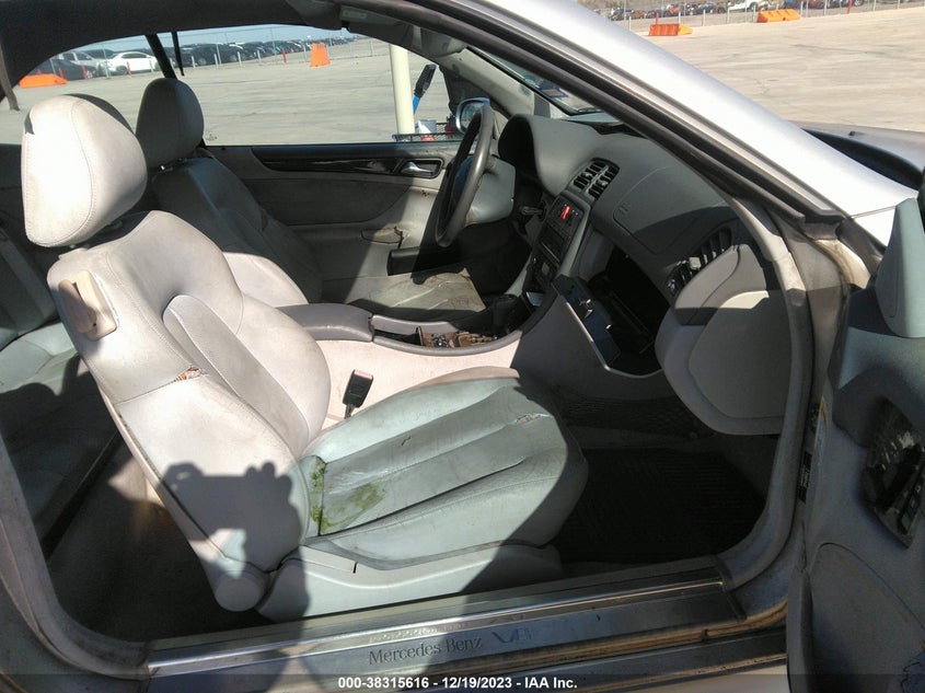 2000 Mercedes-Benz Clk 430 VIN: WDBLK70G8YT048528 Lot: 38315616