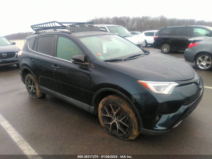 2T3JFREV0JW713683 2018 Toyota Rav4 Se